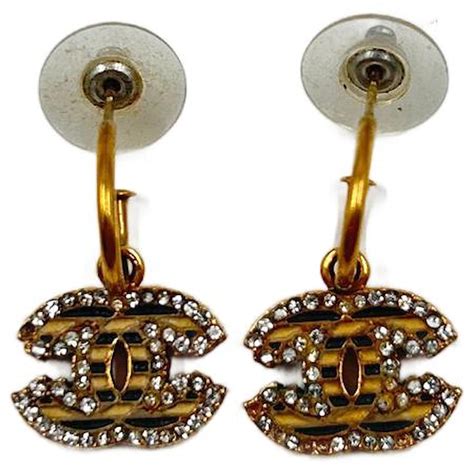 boucles d'oreilles chanel cc|Boucles d'oreilles en or et diamant .